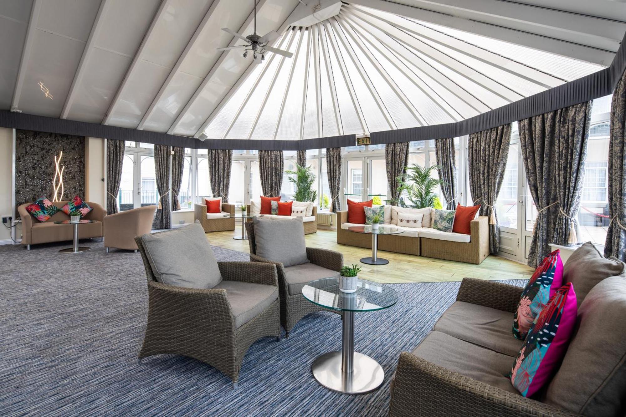 Best Western Royal Hotel Saint Helier Bagian luar foto